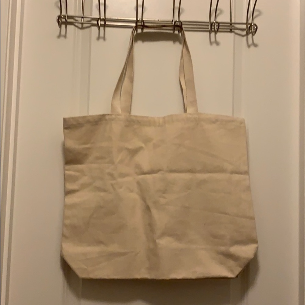 Holiday canvas tote with the letter T - Picture 3 of 3